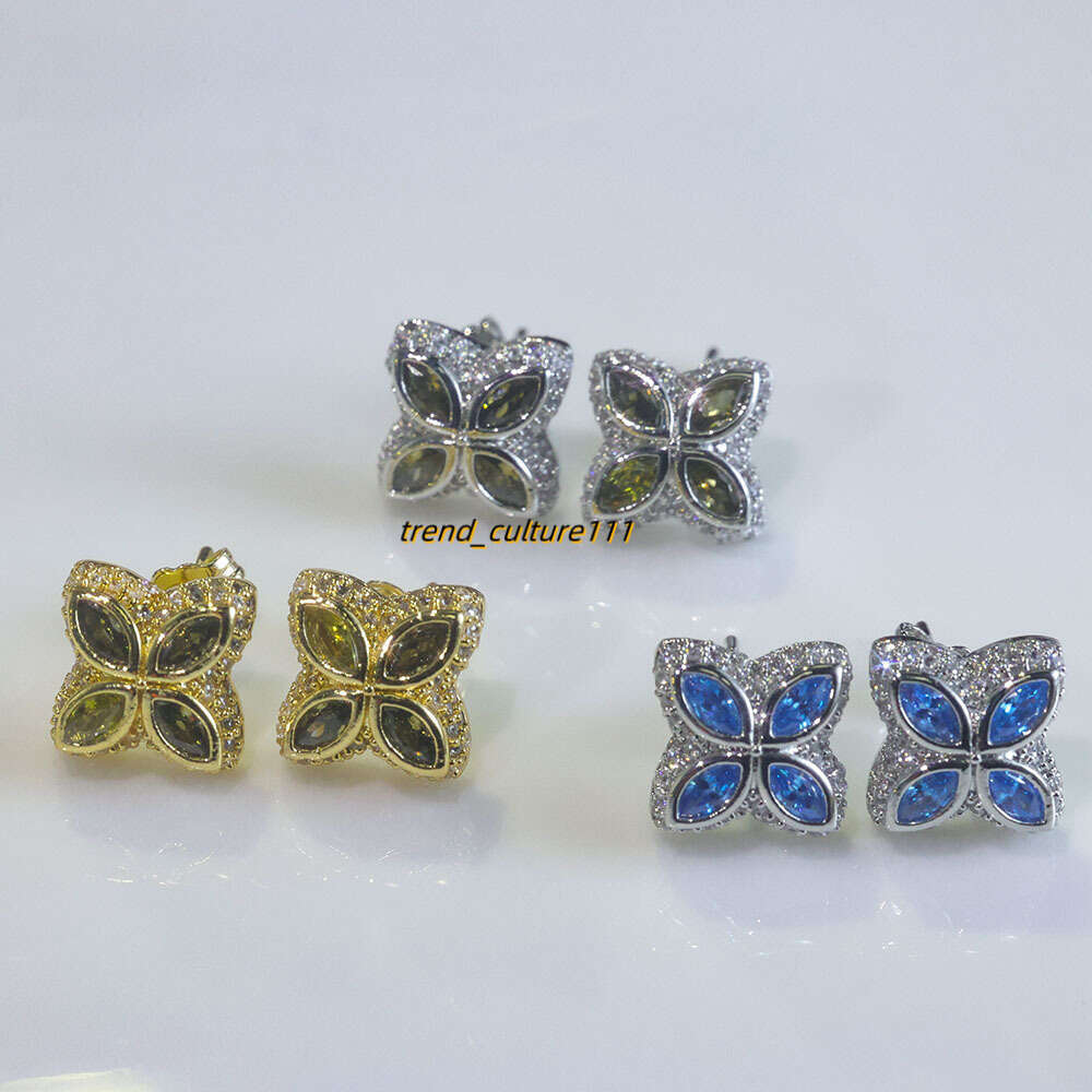 Hip hop clover simple and elegant, women's earrings, full dia colored Moissanite earrings