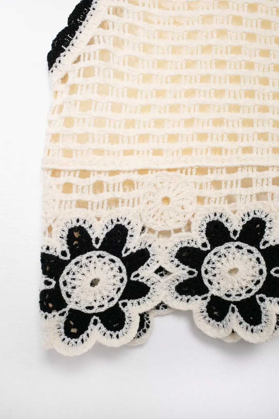 Autumn new European and American style crocheted sleeveless top contrasting color knitted wide leg pants fashion setXJ250414