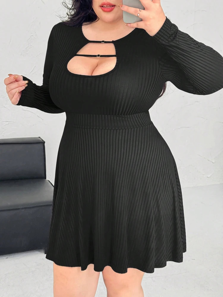 Plus Size 2025 Black Concave Strip U Neck Spoon A Hem Long Sleeve Dress Mini Polyester Material Choice for Summer 250414Z