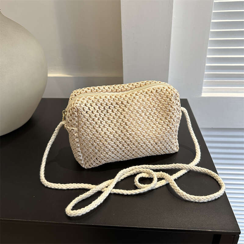 Handmade Beach Bag Summer Mini Handmade For Women 2023 New Trendy And Fresh Countryside Style Crossbody Grass Woven Small Square Bag Kq2