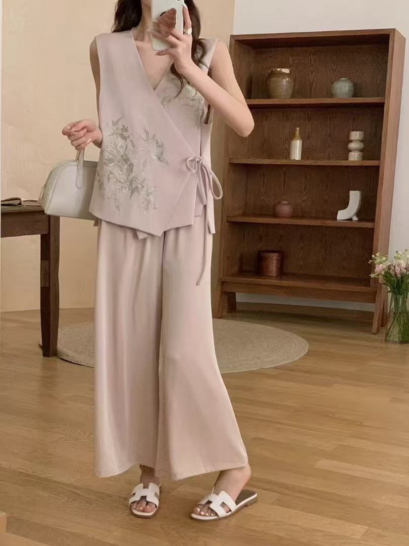 Women's Minimalist Casual Pants with Acetic Acid Fabric