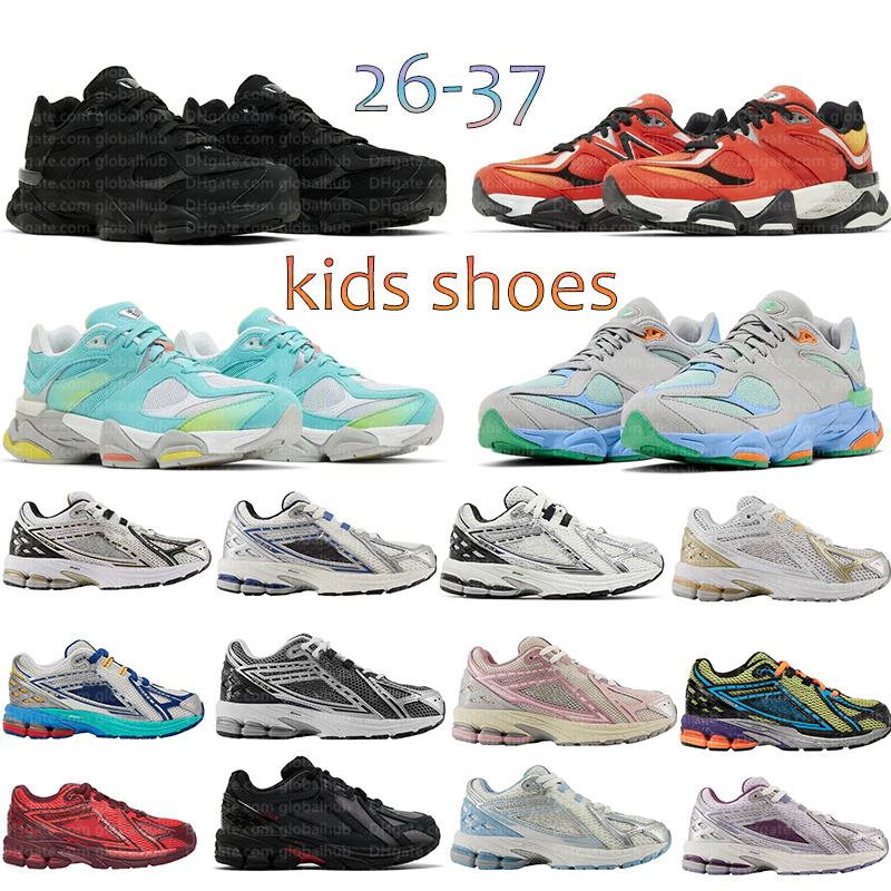 2026 Designer Kids Shoes sneakers Big Little Kid Toddler Boys Black Castlerock Children size 26-37