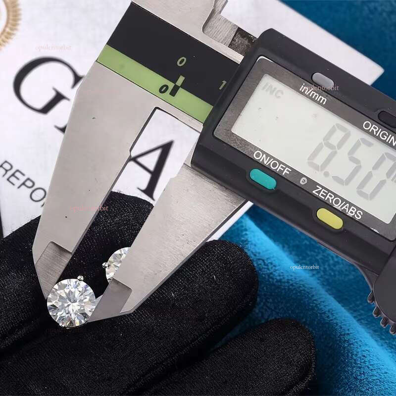 Classic 0.5ct 1ct 2ct 3ct 4ct VVS plated gold and sier silica earrings