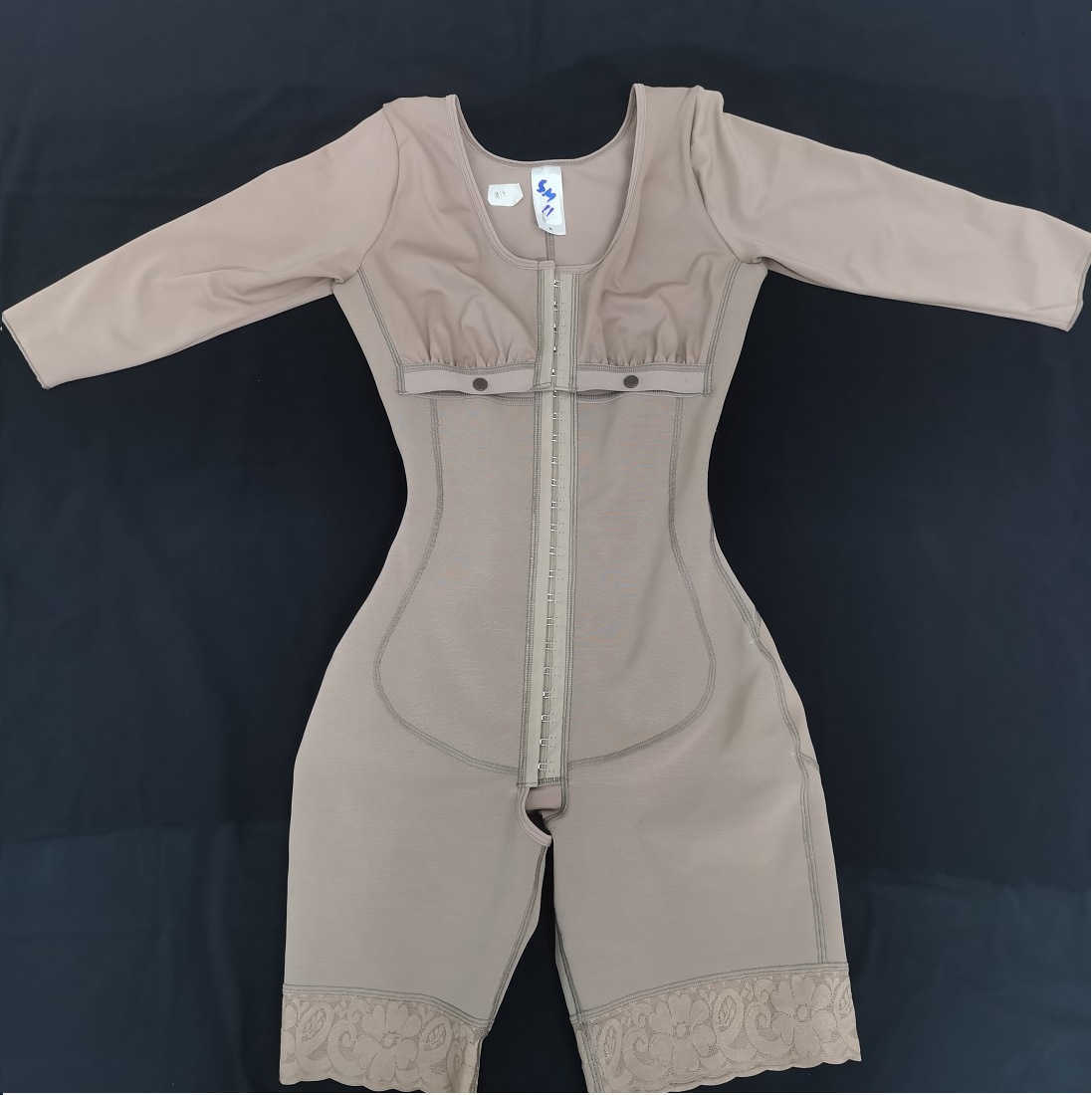 Spandex nylon strap long-sleeved one-piece shaping garment with reinforced post-operative post-partum fabric for shaping after surgery and postpartum