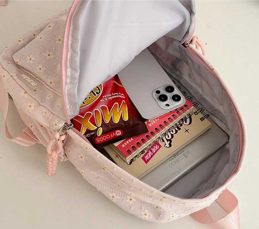 Backpack Womens Small Flower Leisure Backpack Personalized Embroidered Name New Versatile Backpack Walking BagW251113