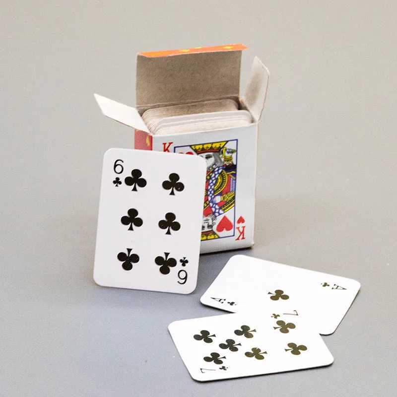 Mini Playing Cards Cute Novelty Funny Gifts Travel Toys Party Games For Kids Adults Juegos De Mesas Para Toda La Familia C251114