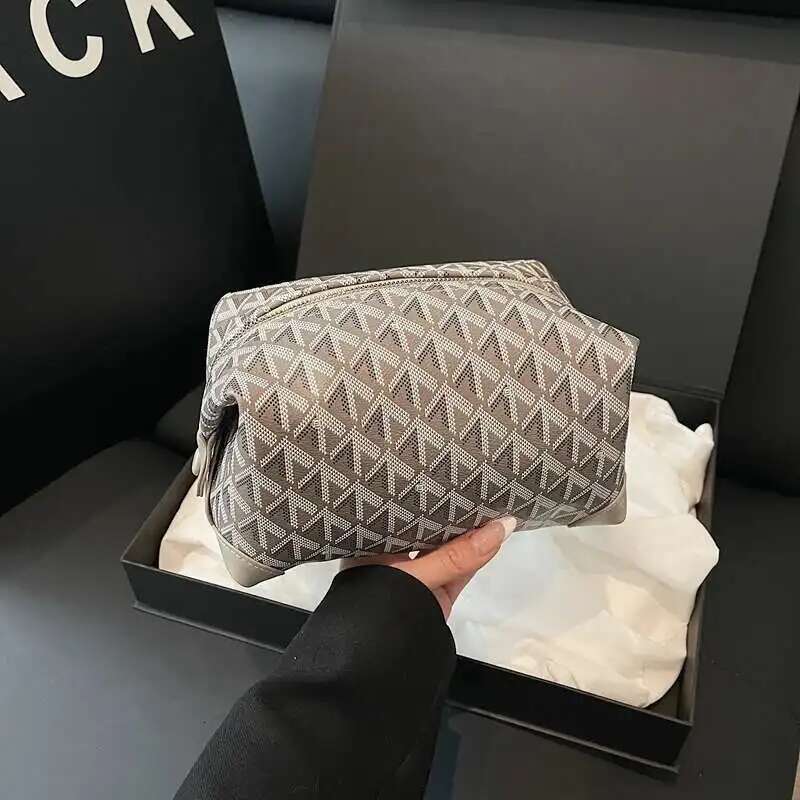 Geometric Printed Fashion Cosmetic Cases PU Leather Travel Makeup Bags High Quality Zipper Casual Storage Toiletry Bag Women