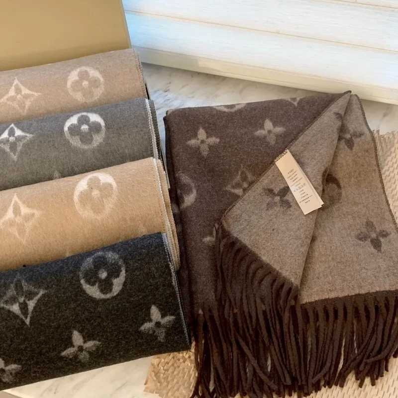 Luxury Autumn and winter new two-sided imitation wool shawl dual-purpose thickened warm scarf outdoor boarding scarf Y251114