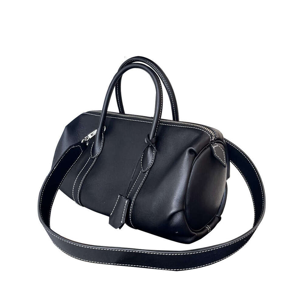 Women's Bags Real leather women's new model, top layer cowhide Boston large capacity commuting handbag, single shoulder bag for women