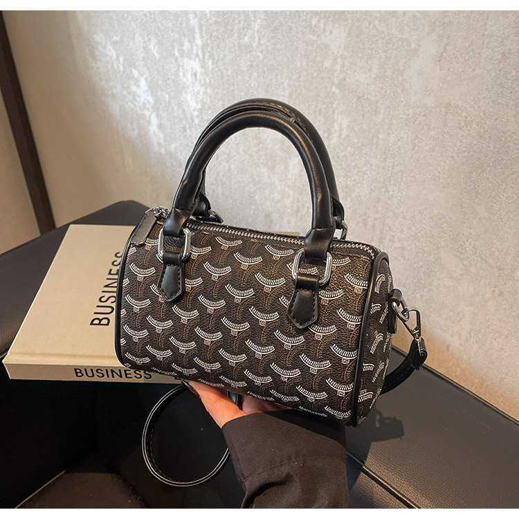 This years popular Boston autumn and winter new versatile crossbody for womens casual hand-held pillow bag bigclothfgg22