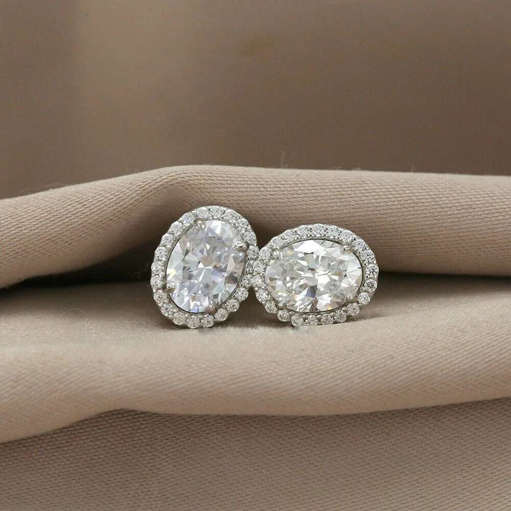 Oval Cut Moissanite Stud Earrings with Certificate 0.5/1Carat D Color Halo Diamond Ear Studs S925 Silver Fine Jewelry for Women