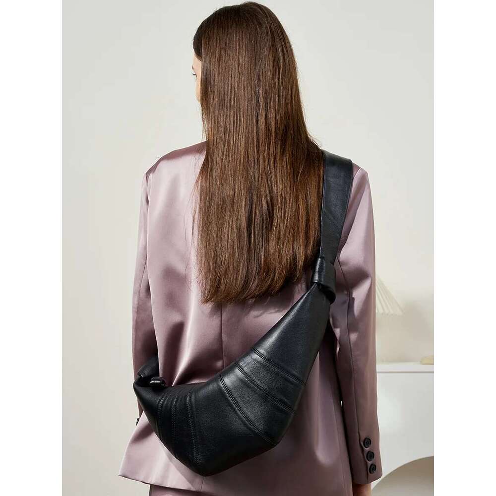 Lambskin Croissant One-Shoulder - Diagonal Dump Bag for Women, hot Party & Evening