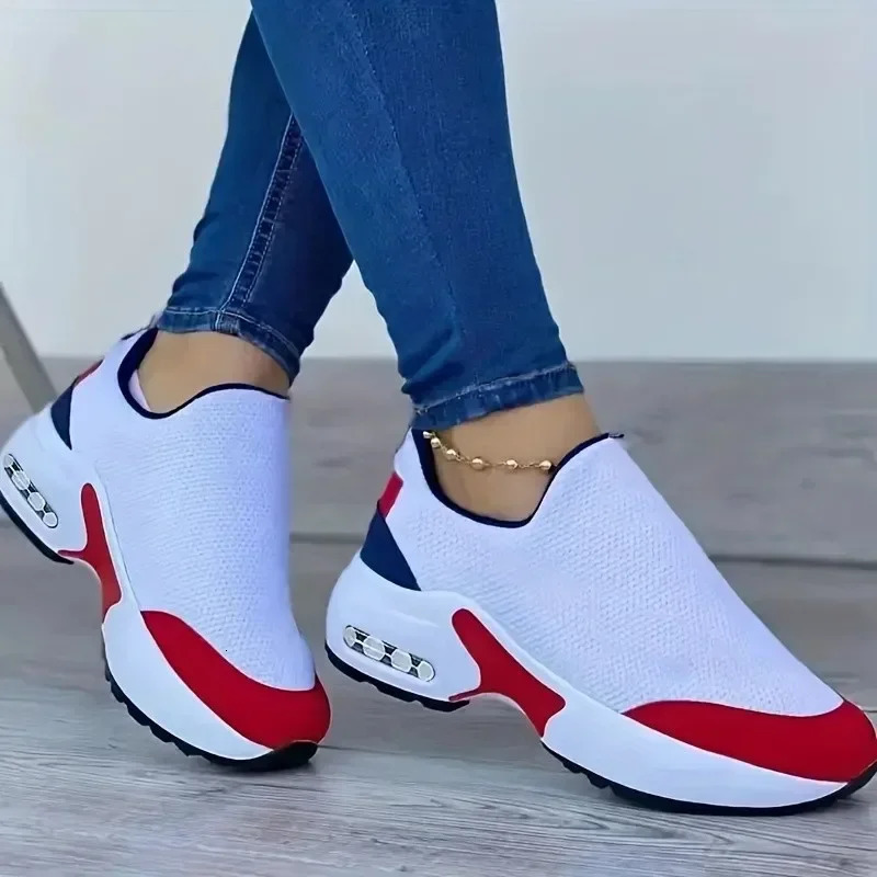 Woman Sneakers Solid Color Fashion Platform Breathable Vulcanize Walking Running Tenis Lace Up Casual Wedges Mesh Sports Shoes 251113