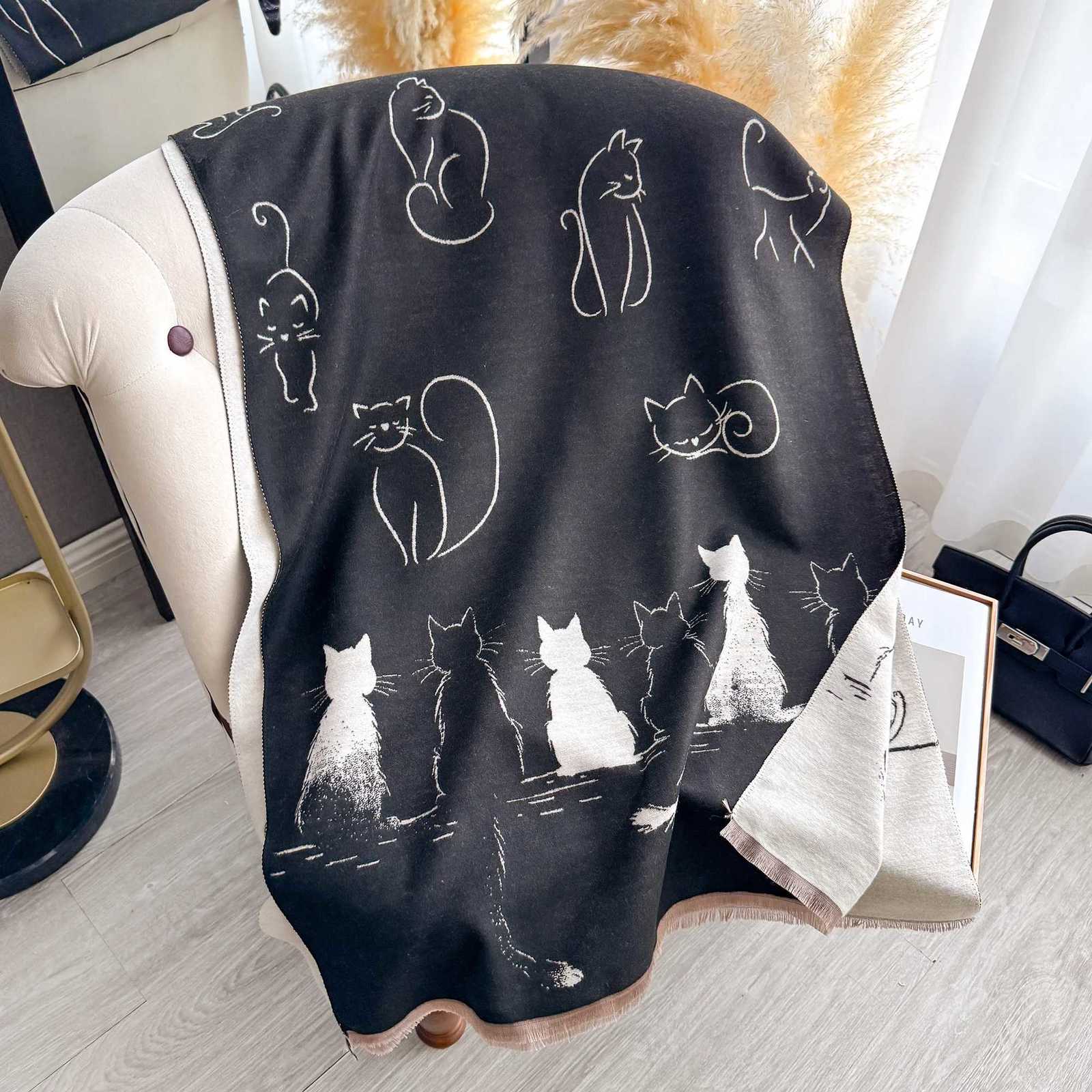 Luxury New Luxury Winter Cashmere Little Cat Print Scarf Women Warm Pashmina Poncho Scarves Fashion Shawl Thick Foulard Bufanda Y251114