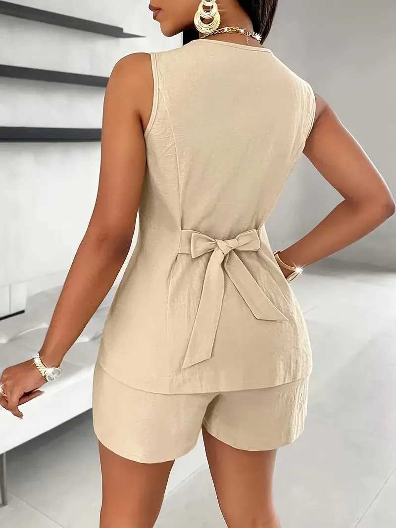 Ele Solid new two-piece fashionable womens sleeveless single chest V-neck vest shorts set casual beauty setXJ250414