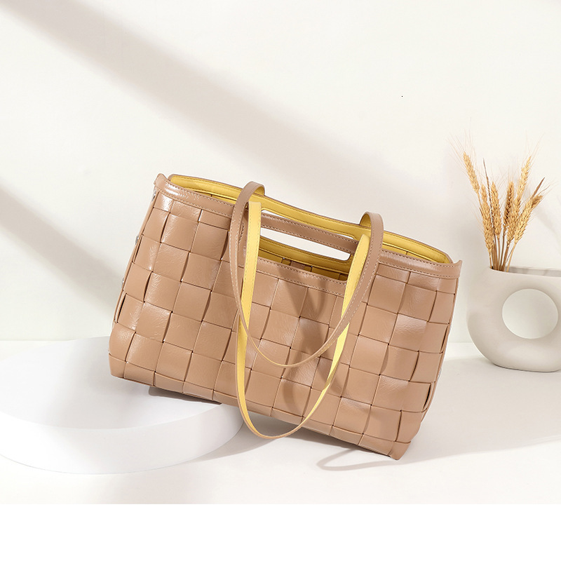 Advanced Sense Trend All-in-one Tote Bag Large Capacity Women's Bag Fashion Handwoven Bag Single Shoulder Underarm Women's Bag