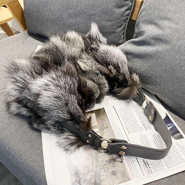 Real Shoulder Natural Fluffy Fox Fur Crossbody Bag Women's Desisgner Large Capacity Fashion Female Handba