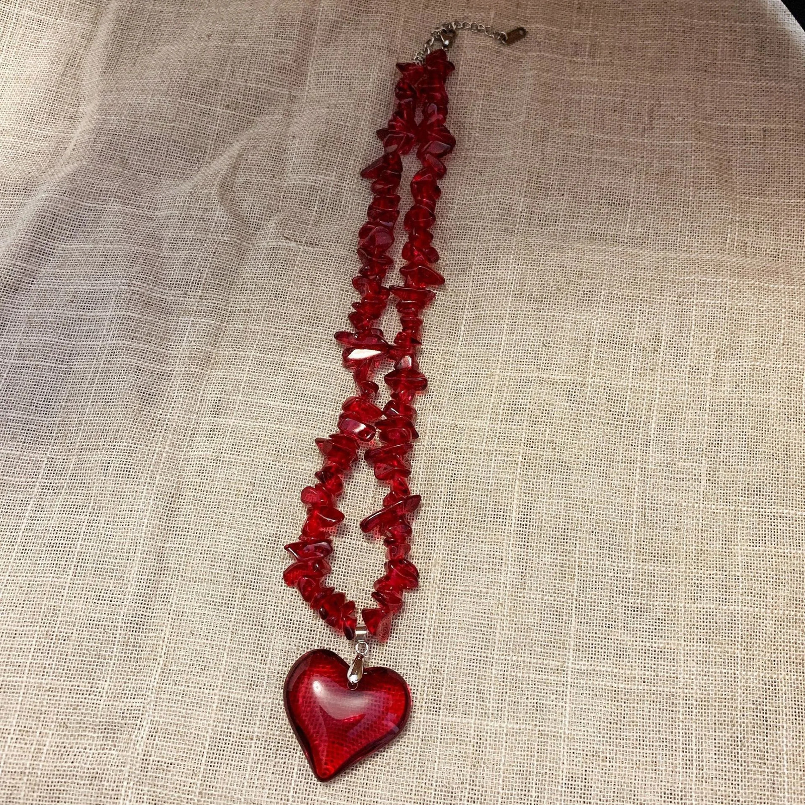 Vintage large heart-shaped pendant necklace suitable for women red crystal beads sweater chain aesthetic jewelry 250408