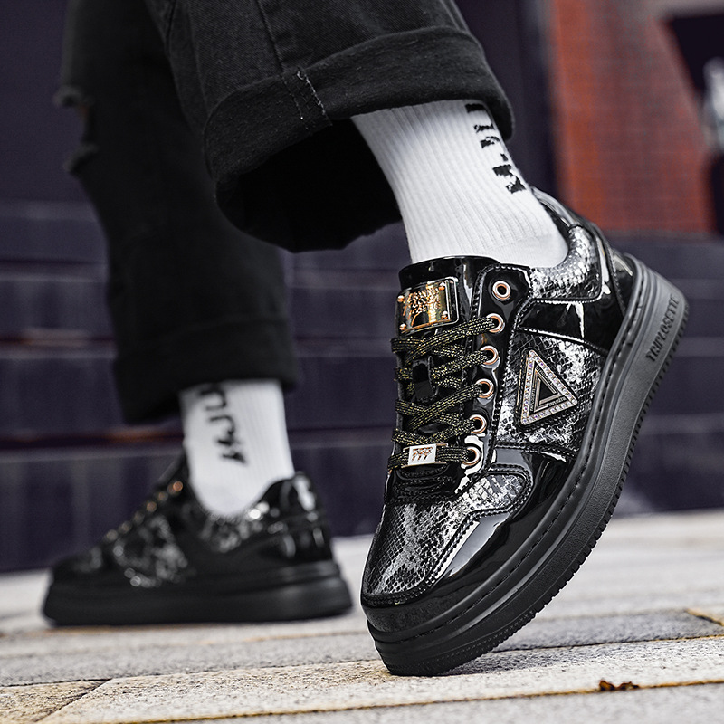 Designer Sneakers: New Sequined Italian White Lace-Up Shoes for Men and Women (2024 Release)