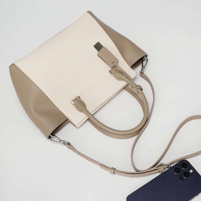 2025 New Tote Fashionable Versatile Large Capacity Shoulder Handbag High-End Brand Women's Crossbody Bag For Work & Travel