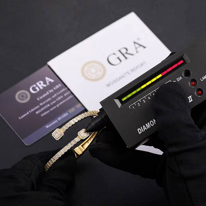 Drop Shipping Fine Women Jewelry 38mm Width 925 Sterling Silver VVS Baguette Moissanite Diamond Famous Brand Cuff Bangle