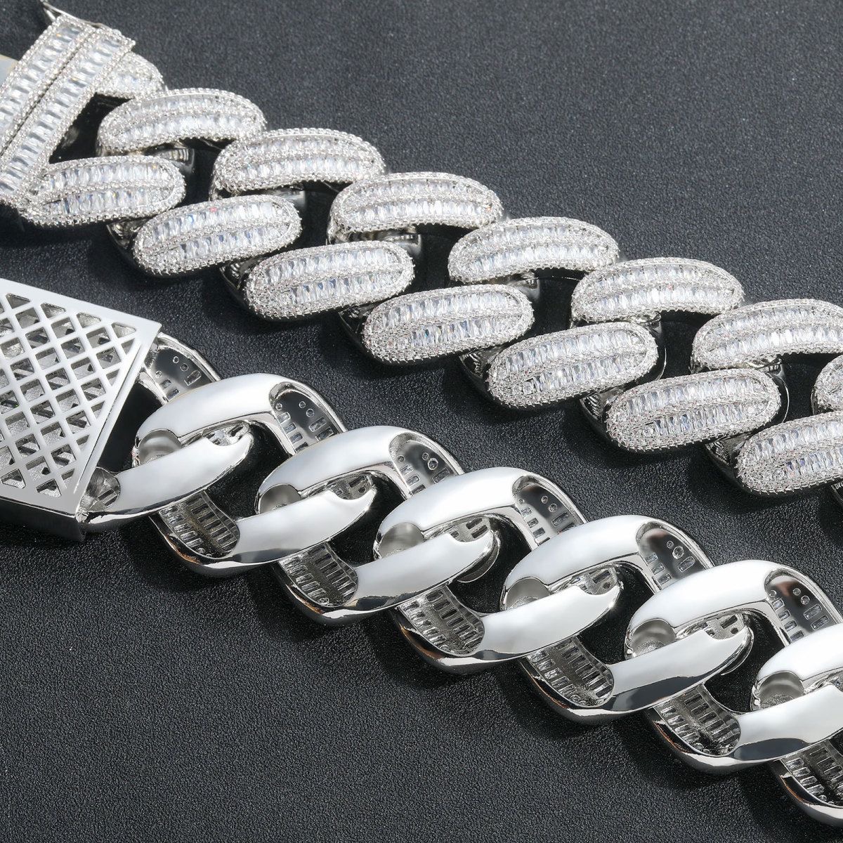 Men's Baguette Cut Moissanite Cuban Link Necklace - 30mm40mm Ice-Out Miami Style Jewelry Gift