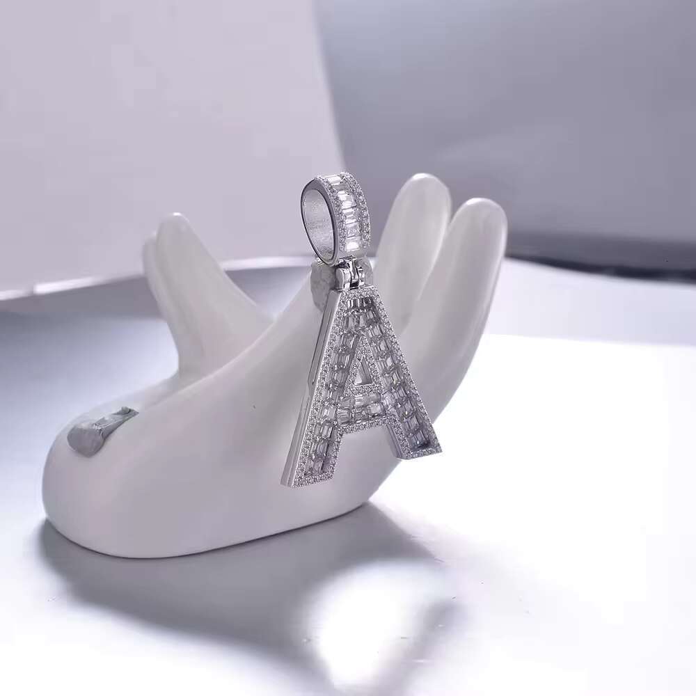 Cutting Moissanite Men's Initial Water Dia Ice Stone Letter Pendant