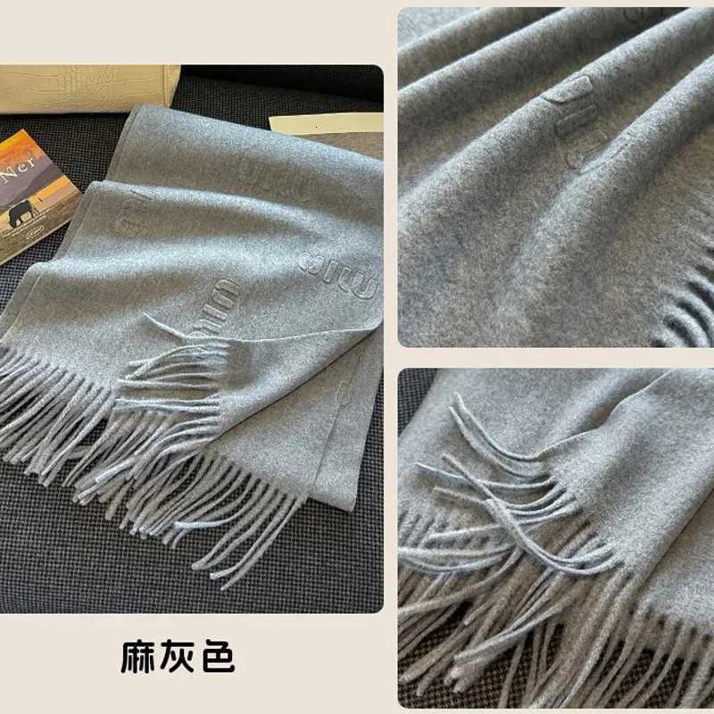 Luxury High Quality Wool Scarf for Women Autumn Winter Solid Color Simple Classic Cashmere Muffler Female New Type Versatile Warm Shawl Y251114