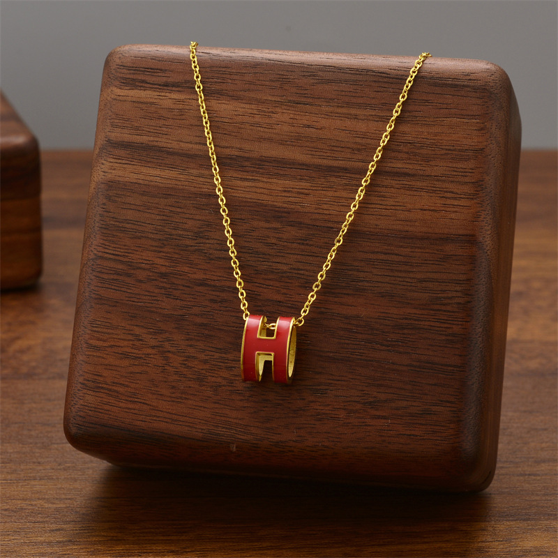 New Fashionable Letter Pendant Necklace Charming Women s Boutique Collarbone Chain Suitable For Daily Wear Exquisite Gift Necklace