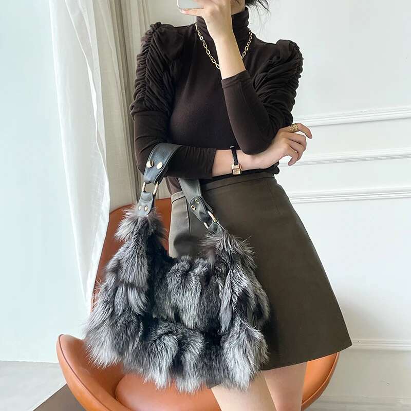 Real Shoulder Natural Fluffy Fox Fur Crossbody Bag Women's Desisgner Large Capacity Fashion Female Handba