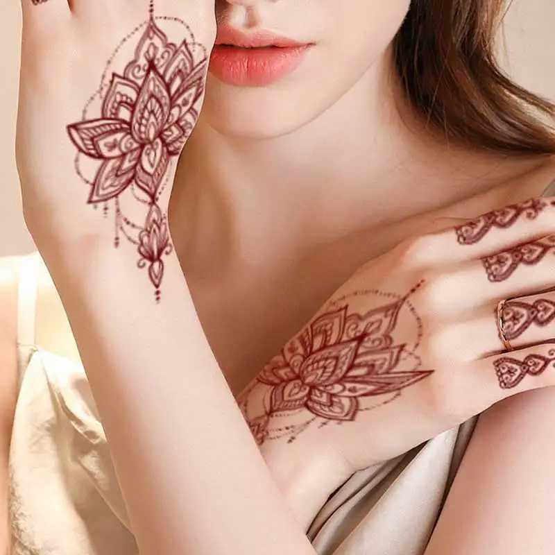 15 * 21cm Red Lace Nail Art Tattoo Sexy Chestnut Tattoo Sticker Waterproof Indian Mehndi Design Temporary Tattoo Finger Hand Tattoo+XJ25414