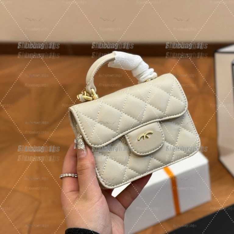 2025 Classics Cosmetic bags Cases Women Bags Designer Handbags Toiletry Bags Toiletries Pouch Storage Cosmetic-Nice Makeup Bag Cases Crossbody Mini With Box vw2