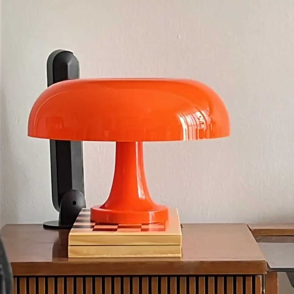 Modern Bauhaus Art Desk Lamp Bedroom Bedlight Danish Designer Classic Mushroom Decorative Desk Lamp M251114