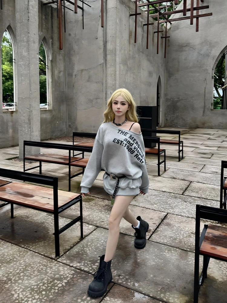 Autumn and Winter Womens High Temperature 100 Letter Round Neck Hoodie Loose Two Piece Shoulder Clothing y250414Z