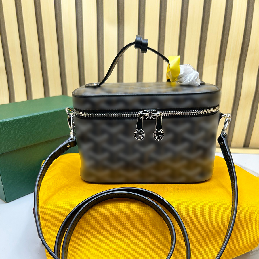 Designer Travel Makeup Bags Cosmetic Cases Leather Patchwork Large Capacity Double Zipper Inner Partition Handle Shoulder Cosmetic Case Daily Travel Wash Storage