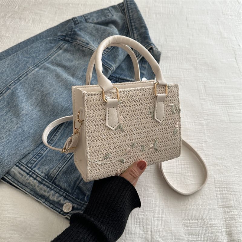 Straw Fashion Handbag Spring New Versatile Ins Shoulder Messenger Texture Simple Small Square Bag Trend