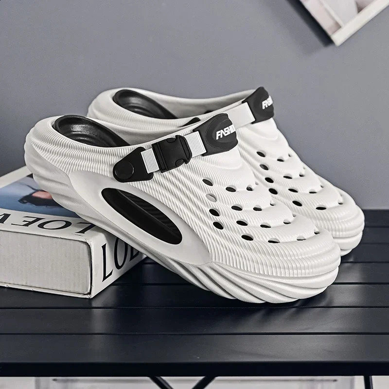 Summer slippers mens thick soled beach lightweight outdoor leisure sports anti slip shoes sandals model 250408