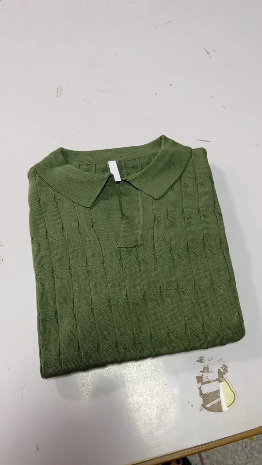 Fashionable and Korean Version Solid Color Slim Fit Ice Silk Polo Shirt Short Sleeved Mens Casual Lapel Base Shirt 250411