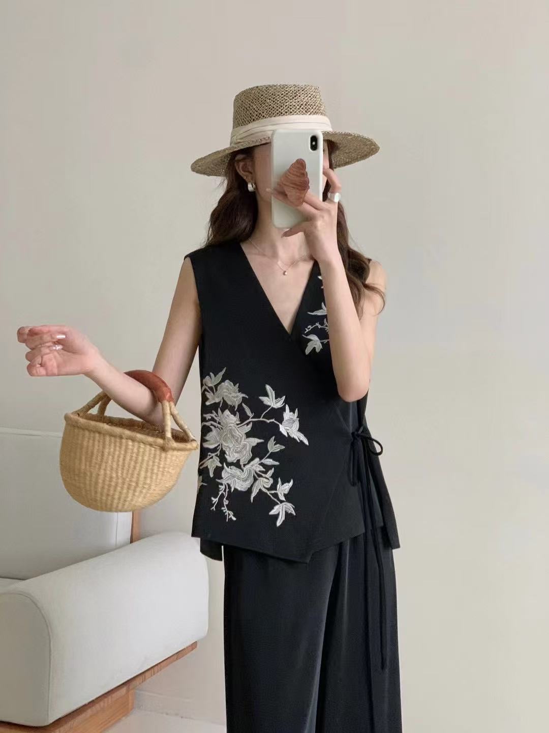 Chic Ladies' Embroidered Acetate Fabric Top for Casual Wear