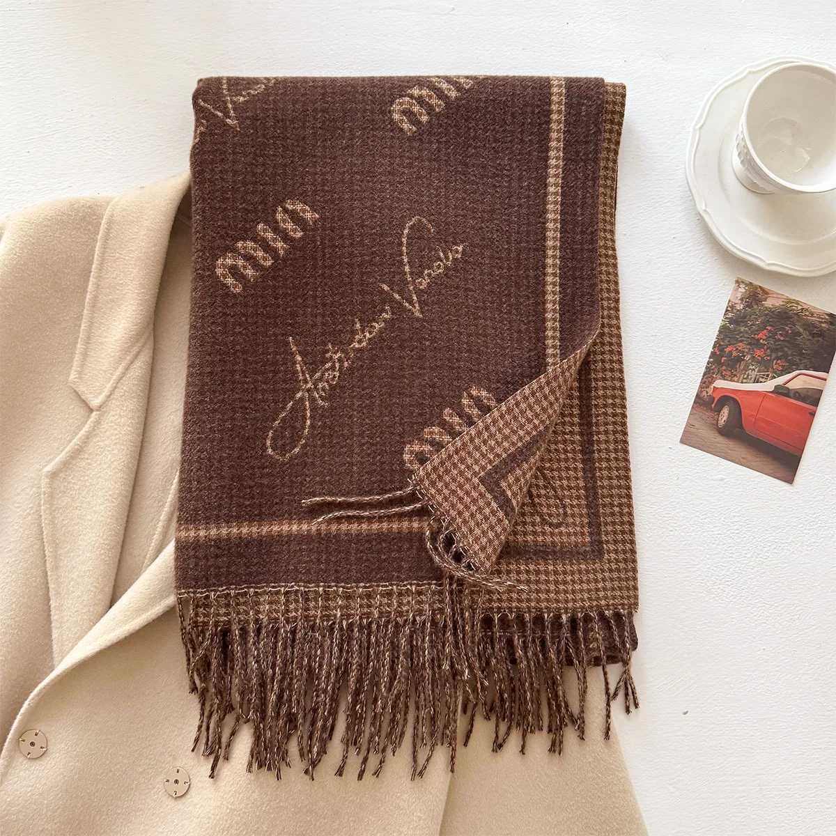 Luxury New Fashion Winter Warm Women Scarf Luxury Faux Cashmere Shawl Warm Letter Jacquard Wrap Neck Accessory Hijabs Designer Scarves Y251114