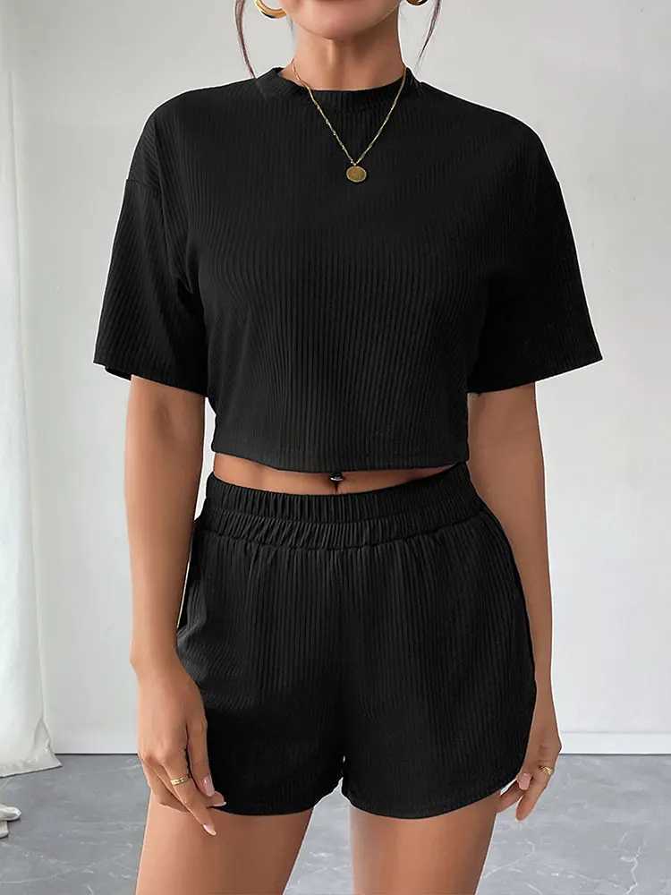 Womens T-shirt Summer Sports Shorts 2-piece Street Clothing Fashion Shorts Sve O-neck T-shirt Solid Sexy Splicing Shorts SportswearXJ250414