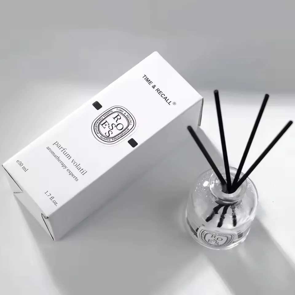 1 Pcs Reed Diffuser Gift Set He Fragrance Oil with Reed Sticks He Air Freshener Essential Oil for Bathro Accessories luxury designer H251114