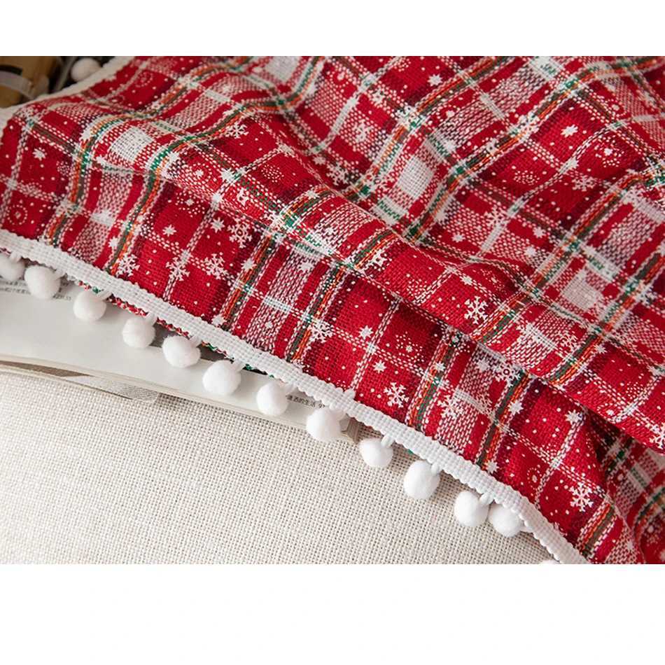 Christmas Christmas Grid Tablecloth White Snow Ornamental tassel Table Vintage Dining Table Cover For kitchen Party Birthday Decor Y251113