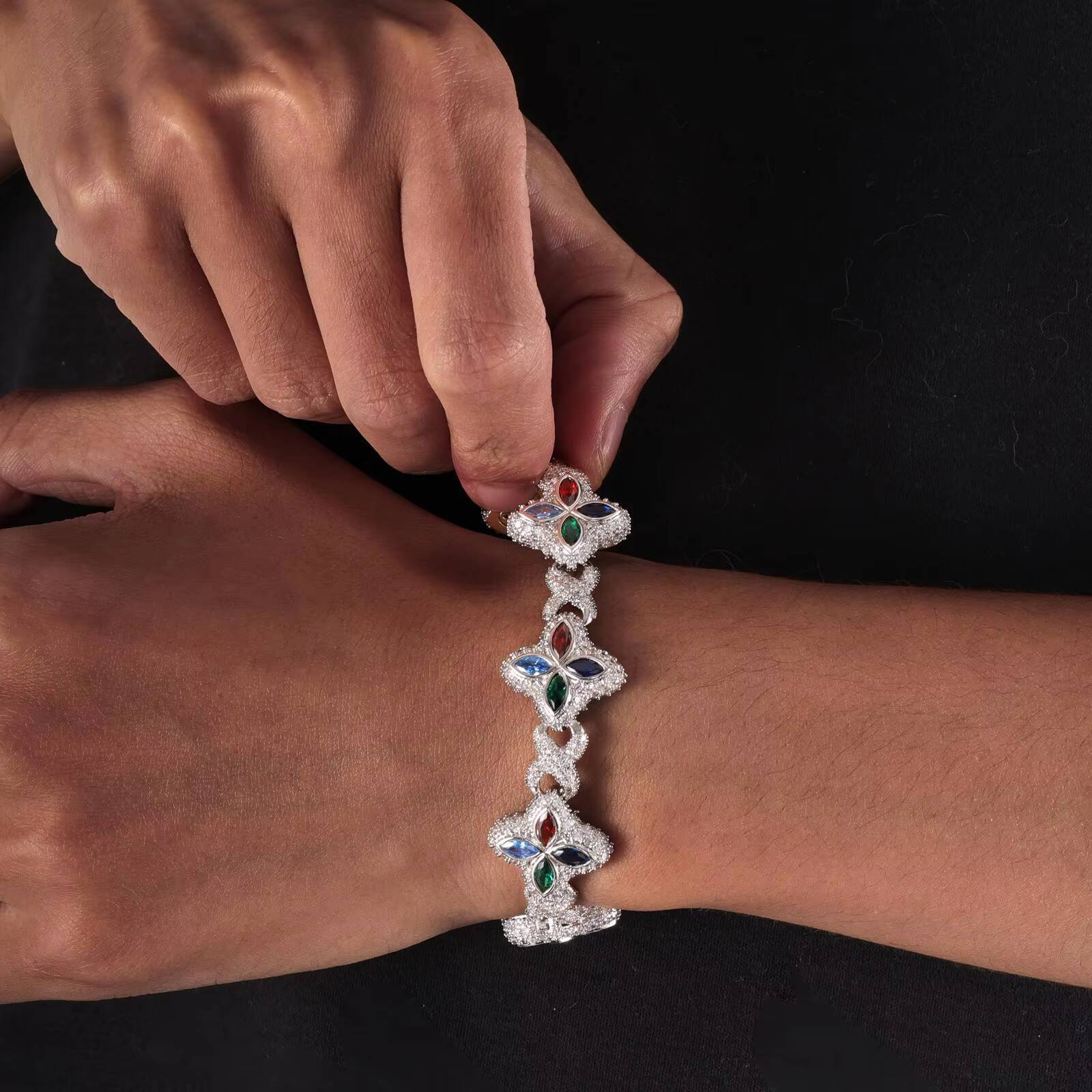 2025 New Arrival Hip Hop Pink White Colorful CZ Clover Bracelet Necklace Brass Iced Out Flower 5A Zircon Cuban Chain for Men