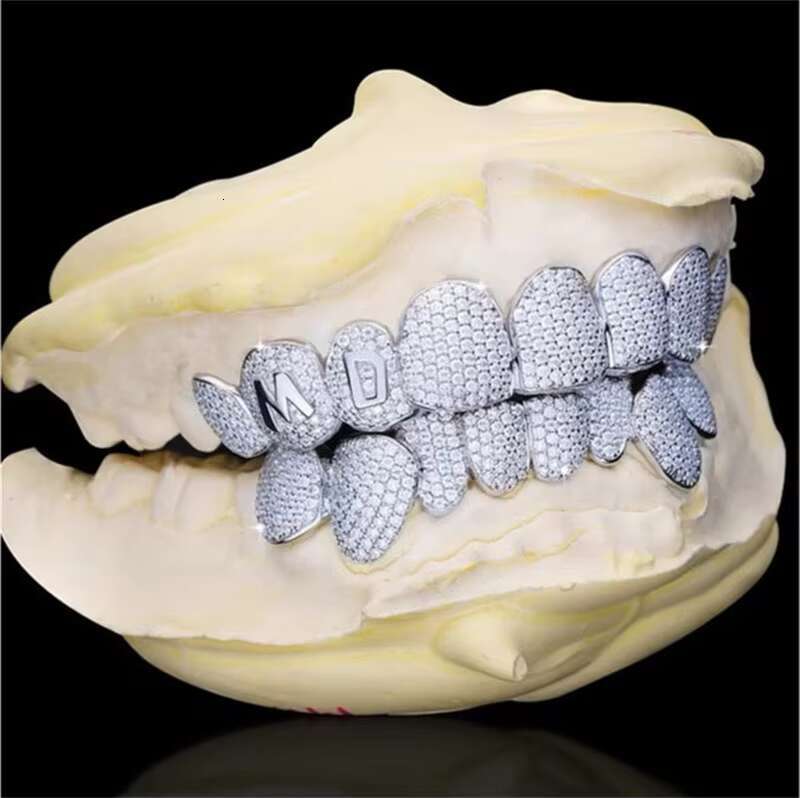 Custom Made Shining 6 Top and 6 Bottom Iced Out Grillz Hip Hop Bling Zig Set VVS Moissanite Diamond Teeth Grillz