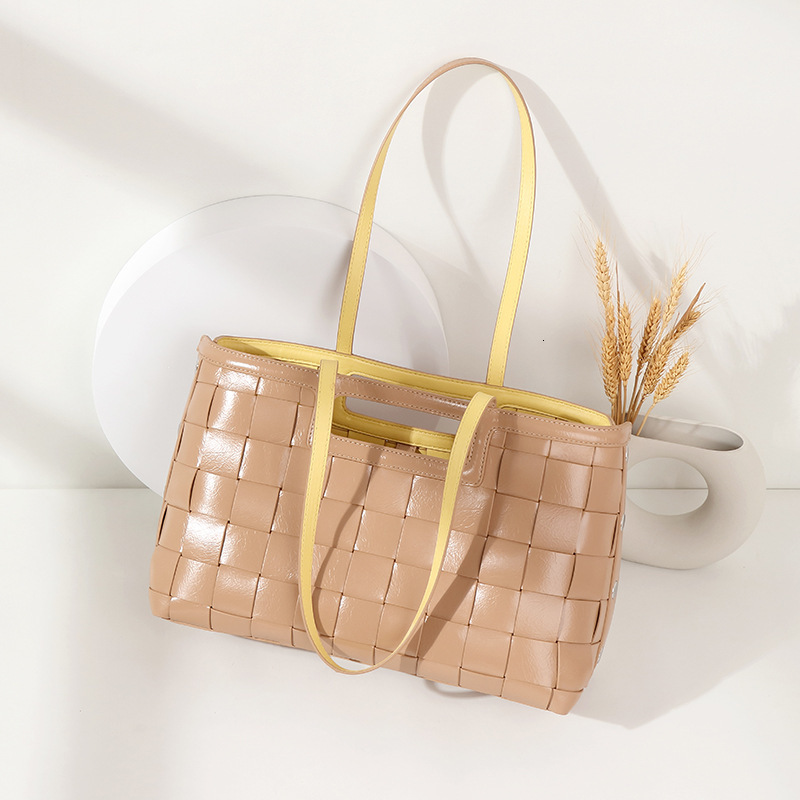 Advanced Sense Trend All-in-one Tote Bag Large Capacity Women's Bag Fashion Handwoven Bag Single Shoulder Underarm Women's Bag