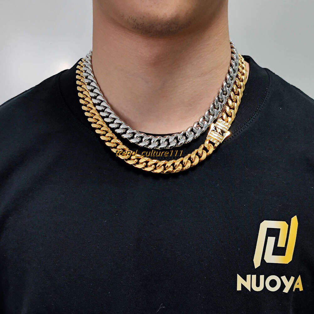 New Lighing Moissanite Spring Buckle Stainless Cuban Hip Hop Titanium Steel Jewelry Men's Necklace