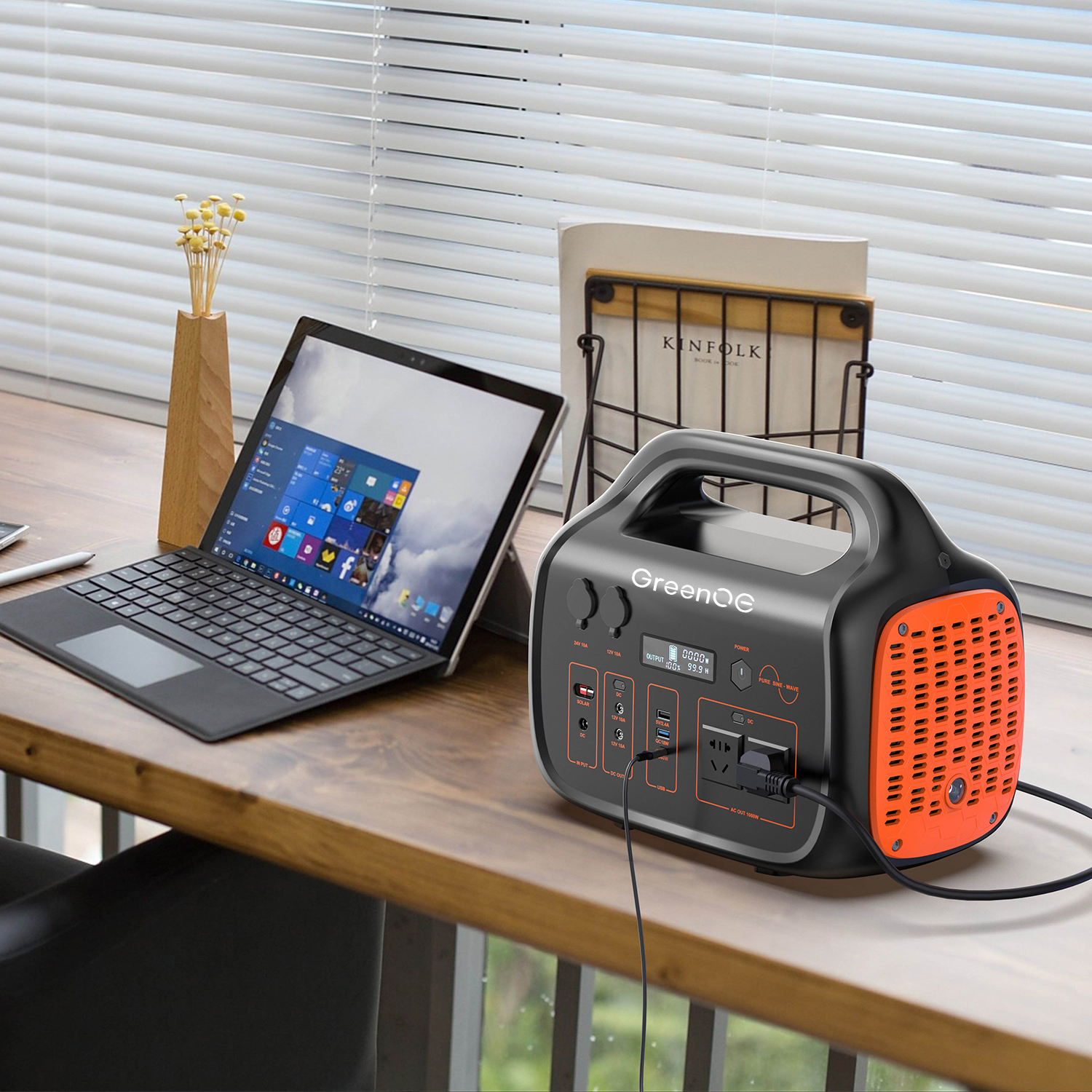 GreenOE 1000W 1204Wh Portable Power Station for Outdoors Travel Hunting Home Lithium Battery Backup