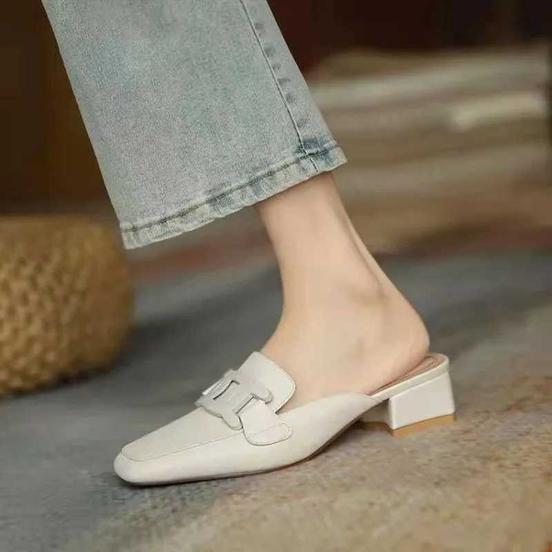 Fashion cover toe chain decoration womens half slider outdoor slider Med high-heeled mule shoes 2024 luxury square foot sandals W250414