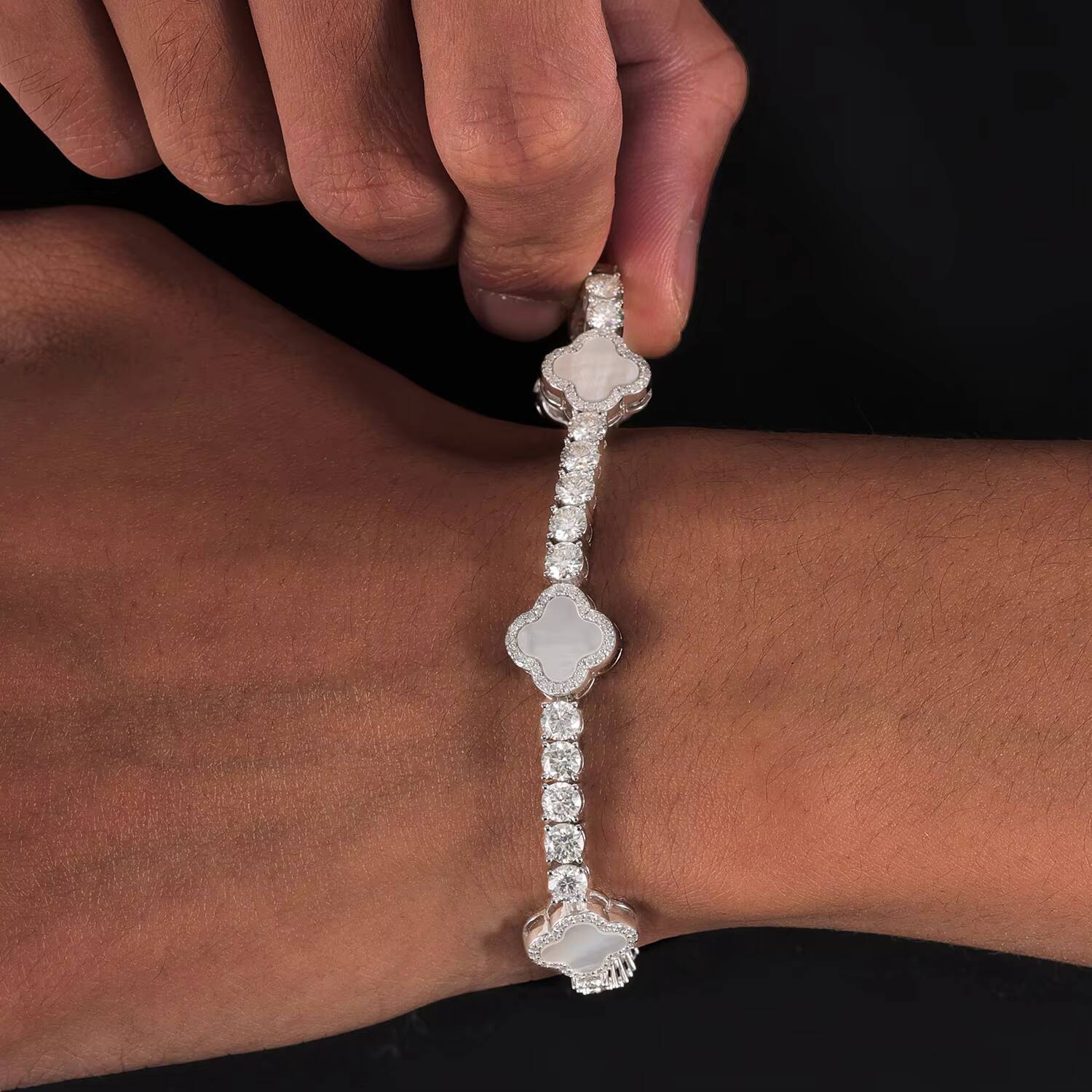 Luxury VVS D Moissanite 925 Silver Hip Hop Tennis Chain Jewelry New Design Clover Bracelet Charming Elegant for Gift Wedding